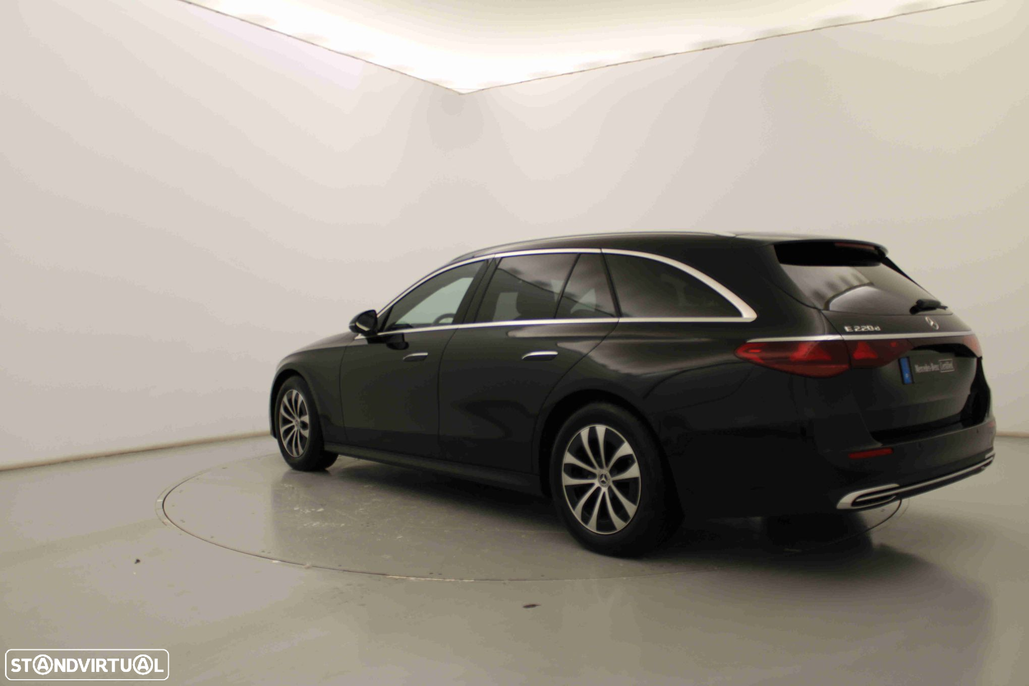Mercedes-Benz E 220 d - 10