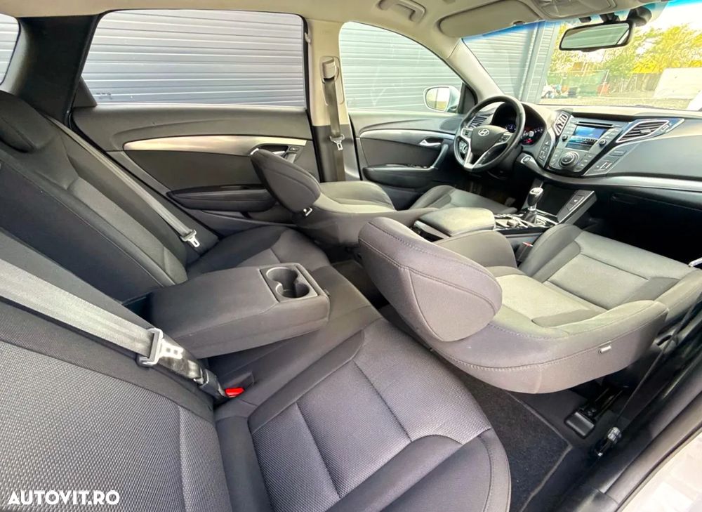 Hyundai i40 i40cw 1.7 CRDi Style - 28