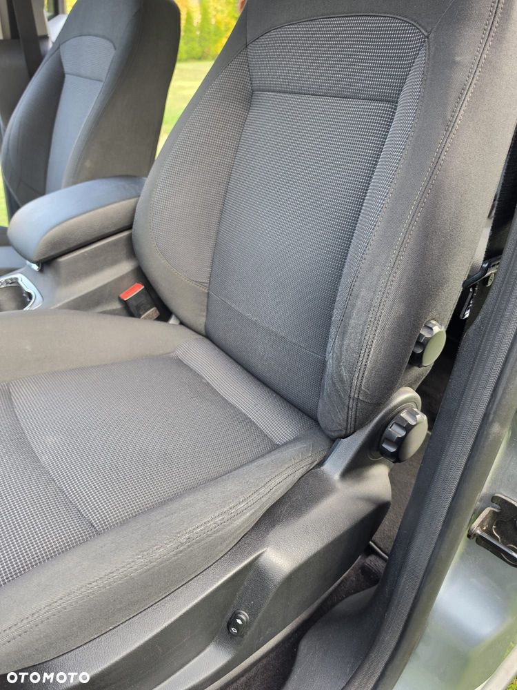 Ford S-Max - 24