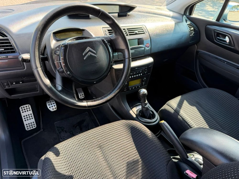 Citroën C4 1.6 HDi 110 VTR Pack - 8