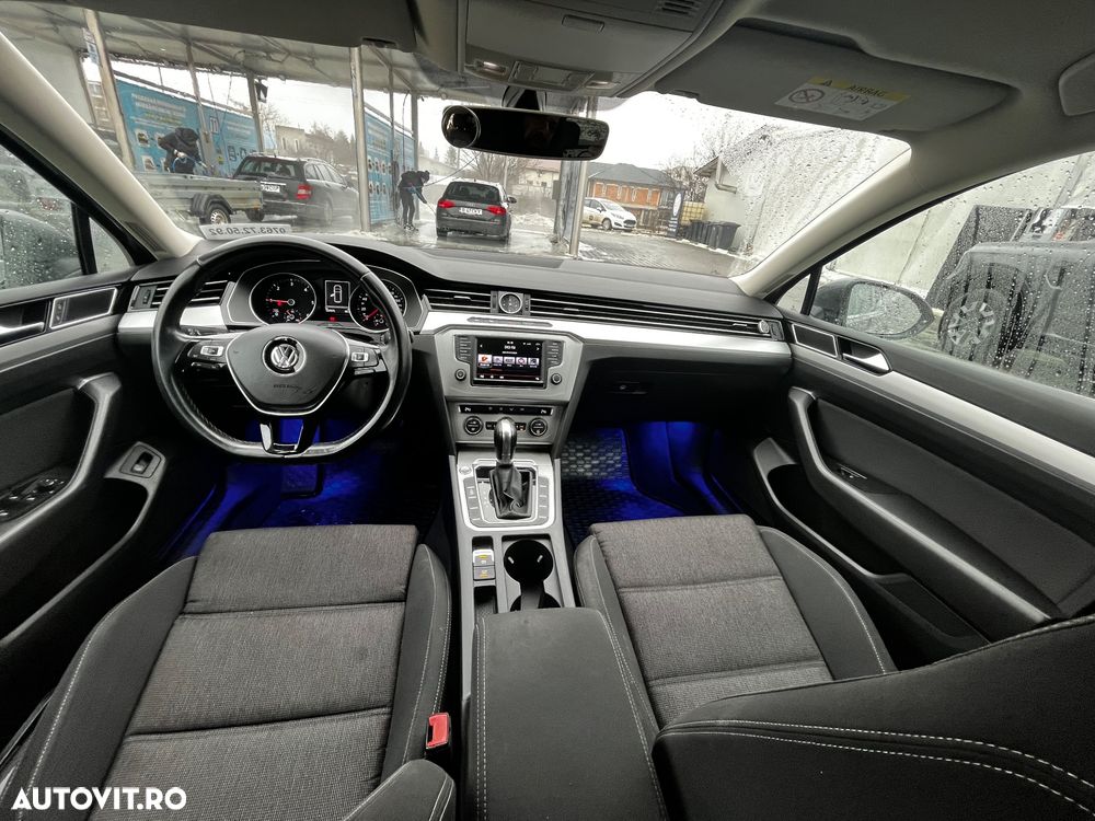 Volkswagen Passat 2.0 TDI DSG Comfortline - 10