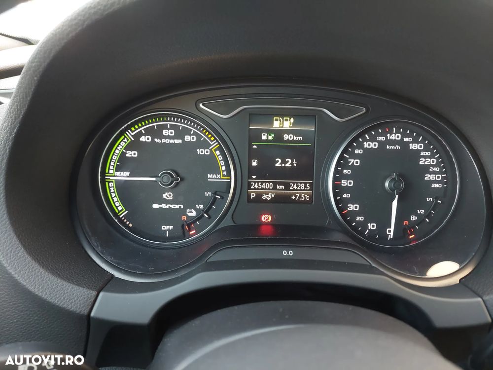Audi A3 1.4 TFSI ack S line Sportpaket - 11