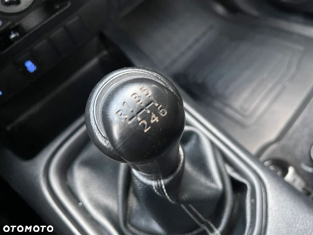 Toyota Hilux 4x4 Double Cab S&S Executive - 13