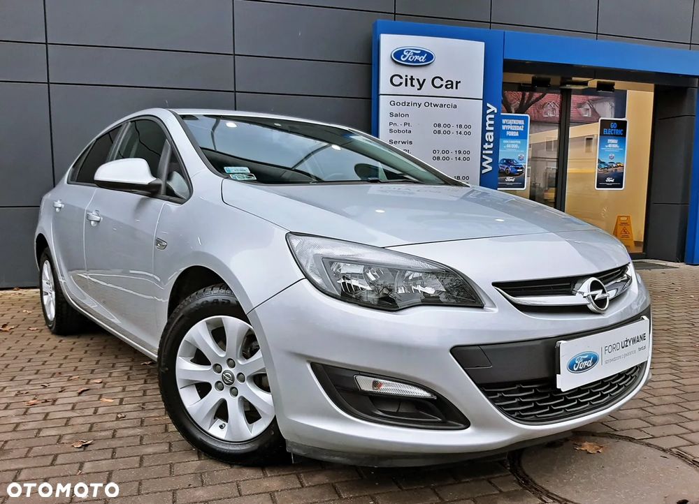 Opel Astra - 1