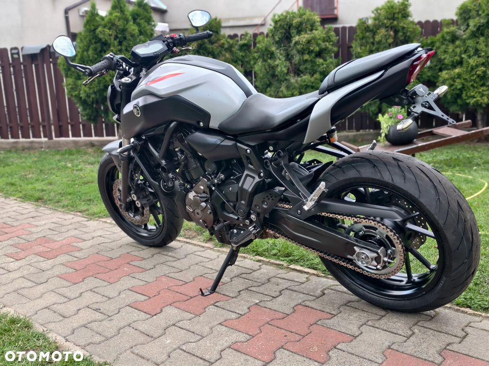 Yamaha MT - 20