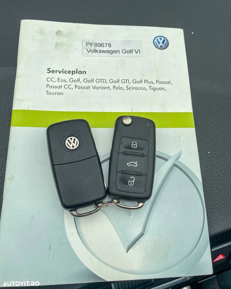 Volkswagen Golf 2.0 TDI BlueMotion Technology Highline - 17