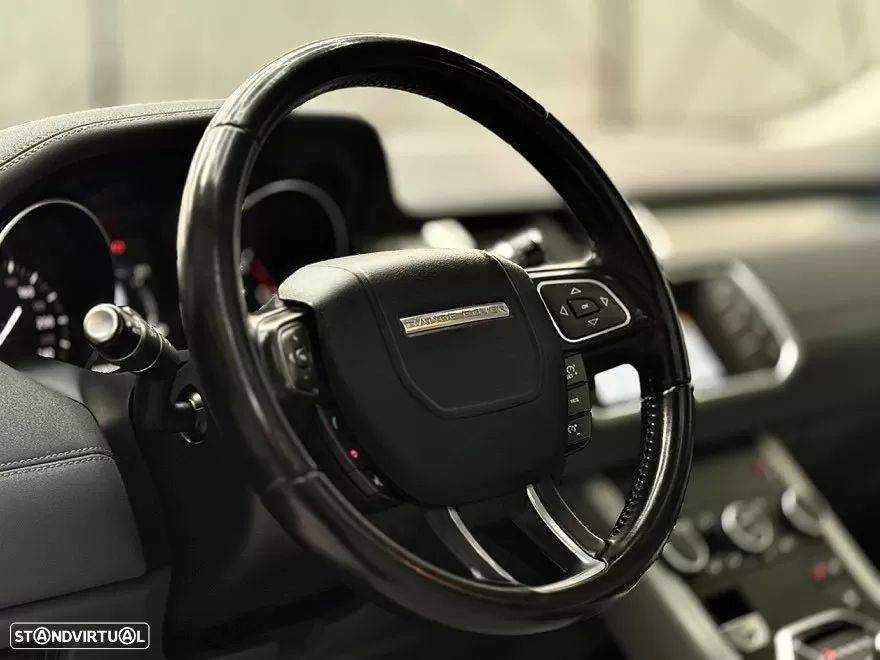 Land Rover Range Rover Evoque 2.0 D150 AWD R-Dynamic HSE Auto - 24