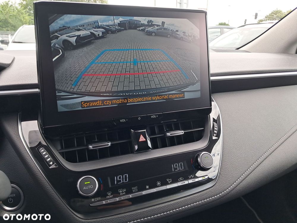Toyota Corolla 1.8 Hybrid Style - 25