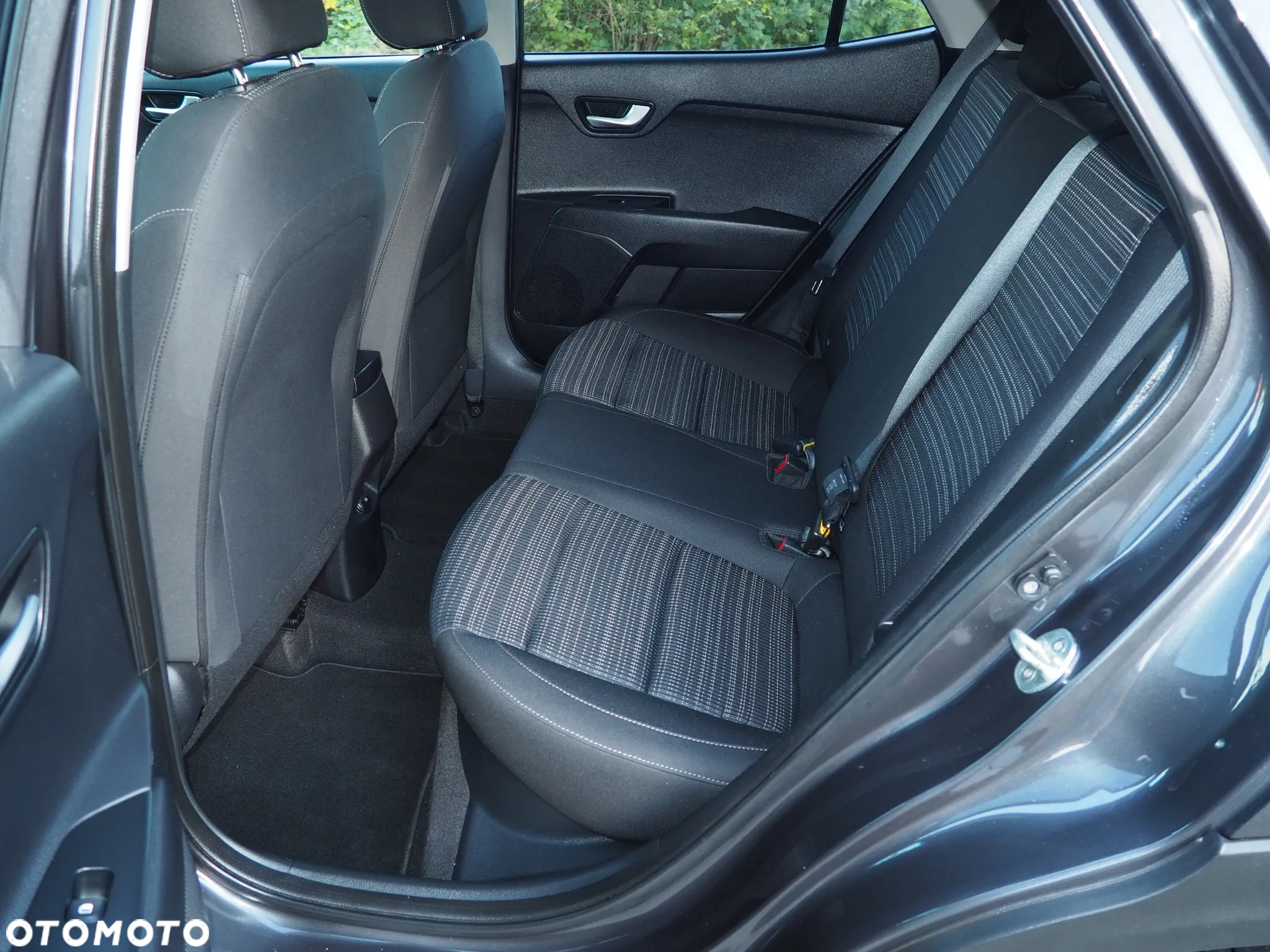 Kia Stonic 1.0 T-GDI DCT OPF Platinum Edition - 25