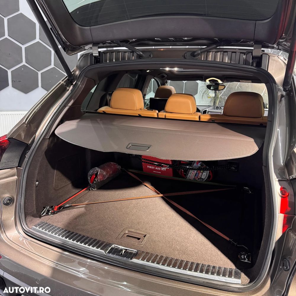 Porsche Cayenne - 10