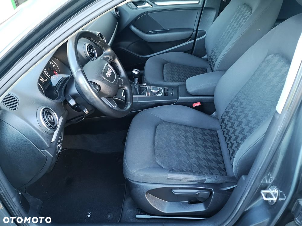 Audi A3 Sportback 1.6 TDI Ambition - 28