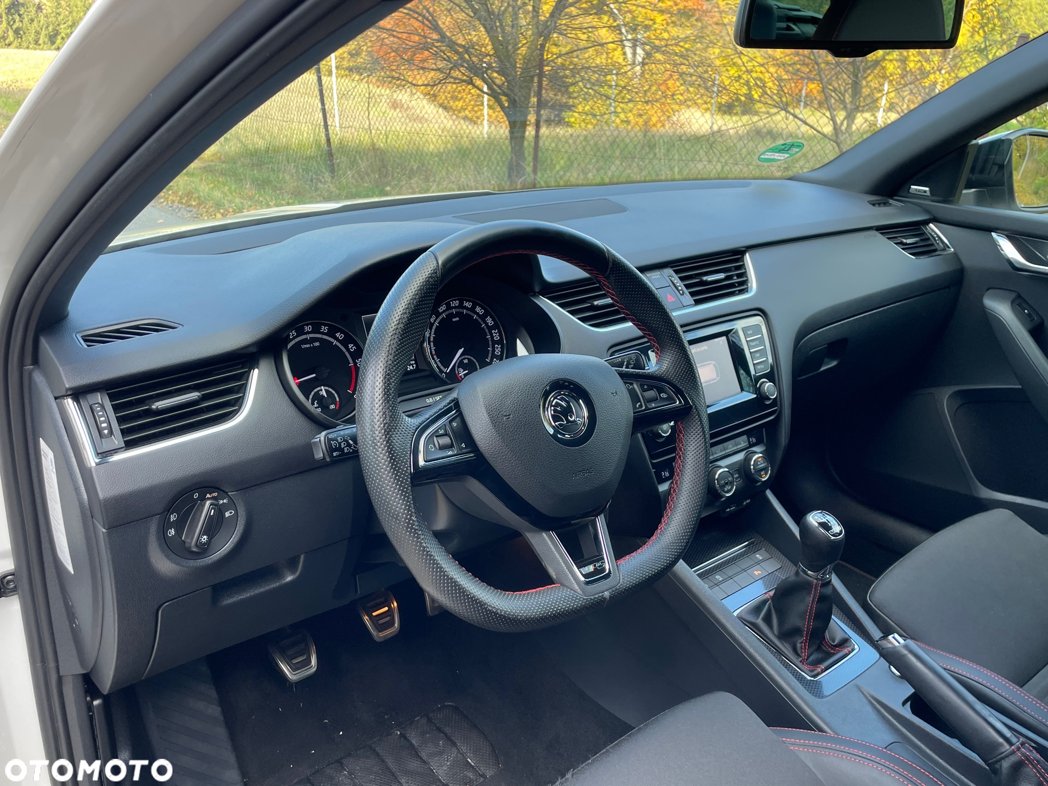 Skoda Octavia Combi 2.0 TDI RS - 9