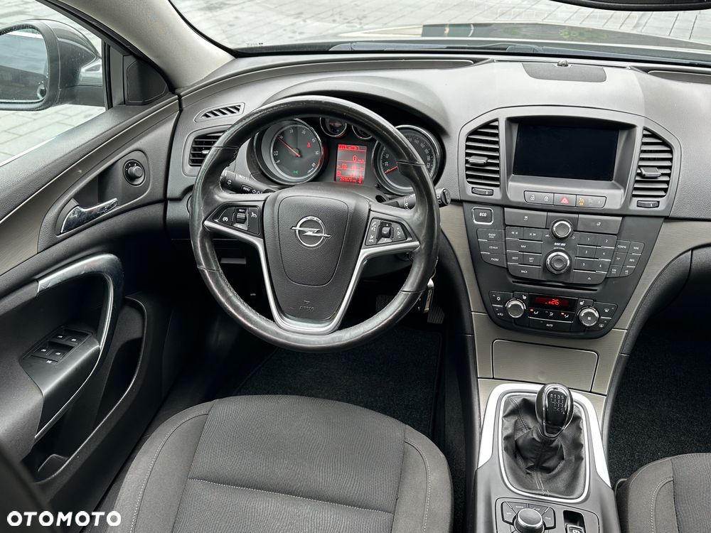 Opel Insignia - 15
