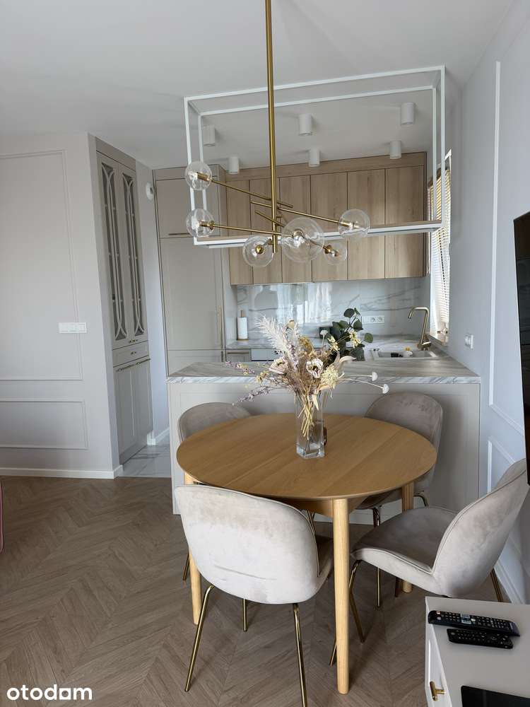 2 pokoje 44 m² | garaż w cenie | balkon 8,5 m² | klimatyzacja