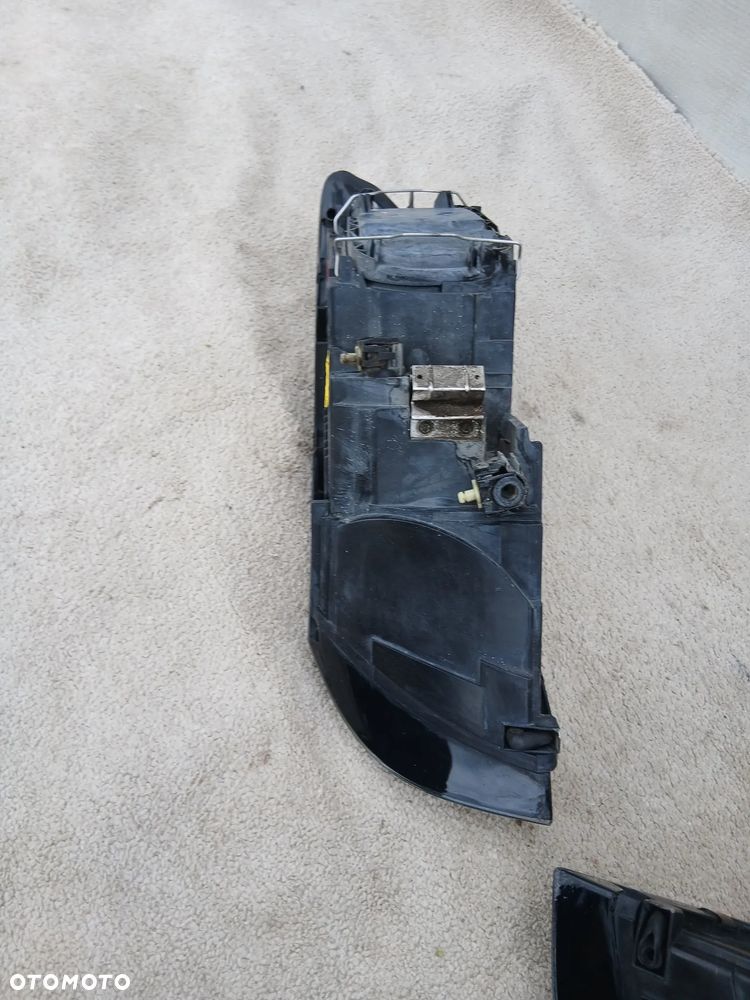 LAMPA PRZEDNIA LEWA  XSENON VOLVO V50 EUROPA - 12