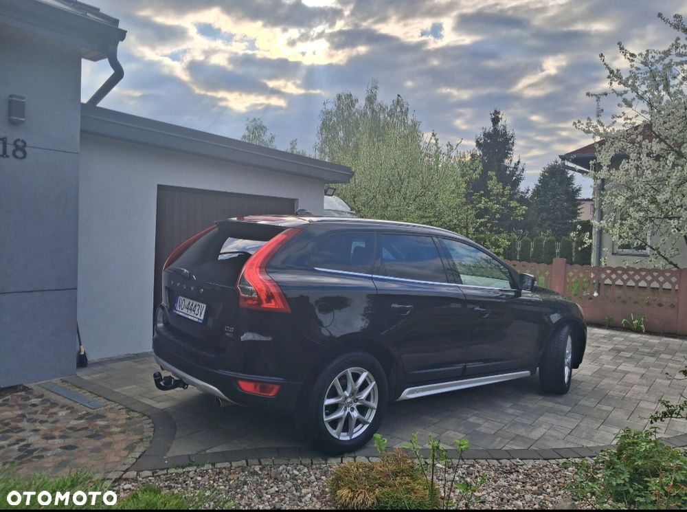 Volvo XC 60 2.4D AWD Momentum - 8