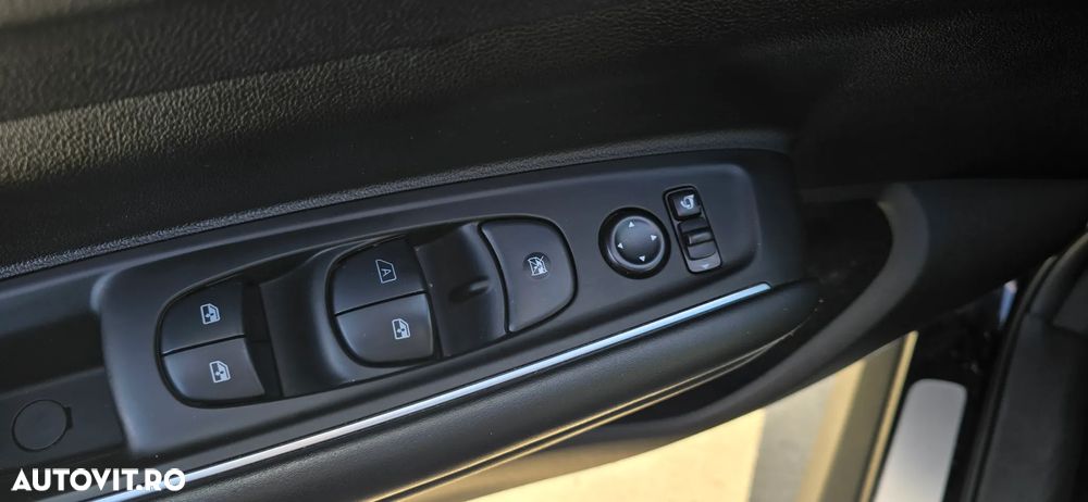 Renault Koleos BLUE dCi X-Tronic 4WD Initiale Paris - 25