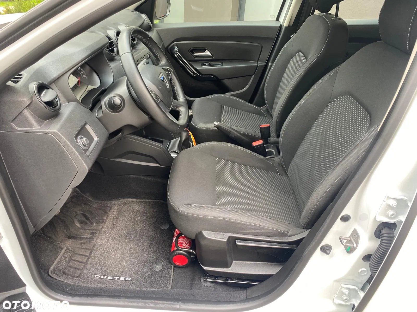 Dacia Duster 1.6 SCe Laureate S&S - 20