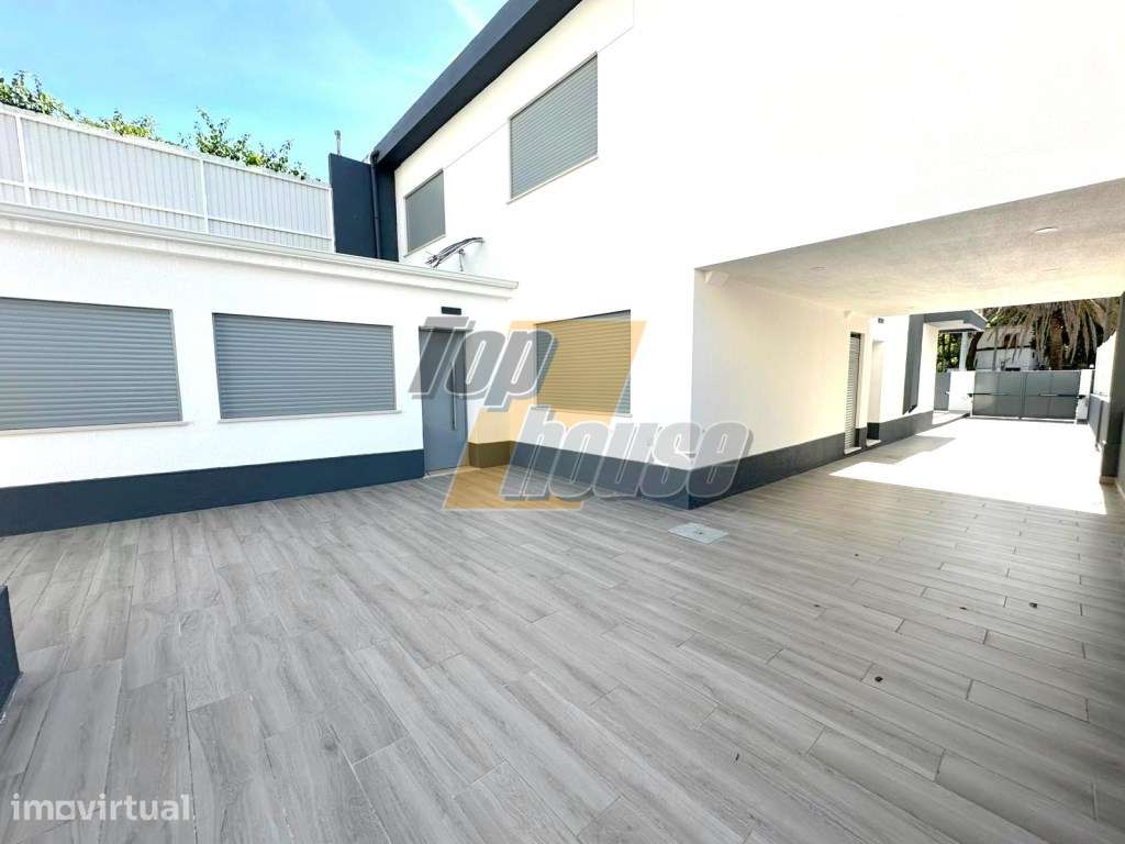 Moradia Geminada V4+1 com piscina - Santo António de Caparica - Pos... - Grande imagem: 5/41