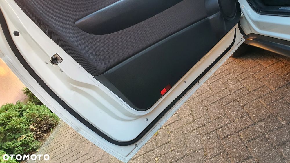 Mercedes-Benz Klasa A 180 CDI Elegance First - 25