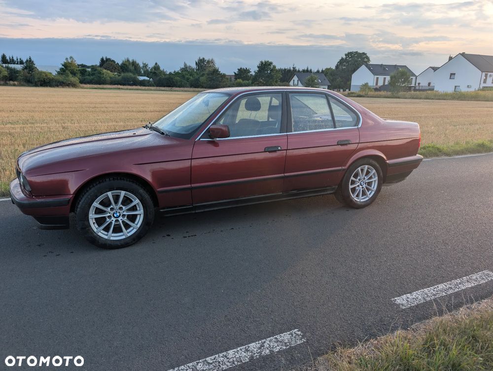 BMW Seria 5 520i - 3