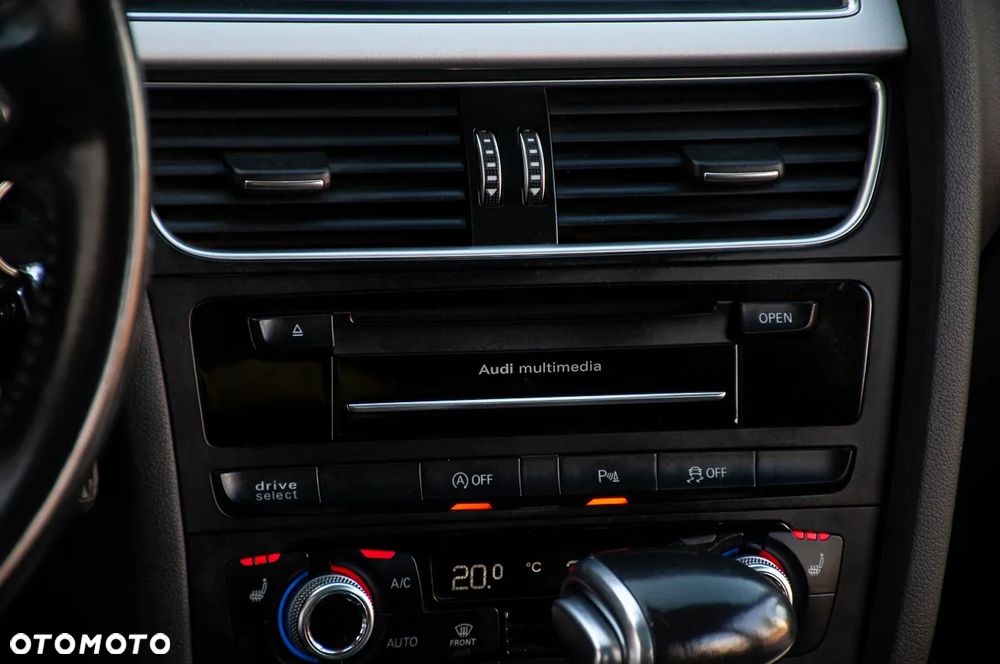 Audi A4 Avant 2.0 TDI S tronic quattro - 30