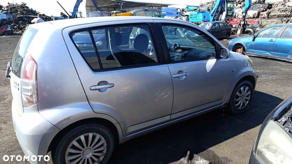 36119 Daihatsu Sirion model od 04-08 silnik 1.3 87 km K3-VE lakier S28 - 5