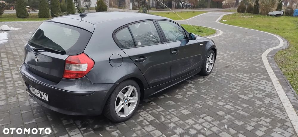 BMW Seria 1 120i - 9