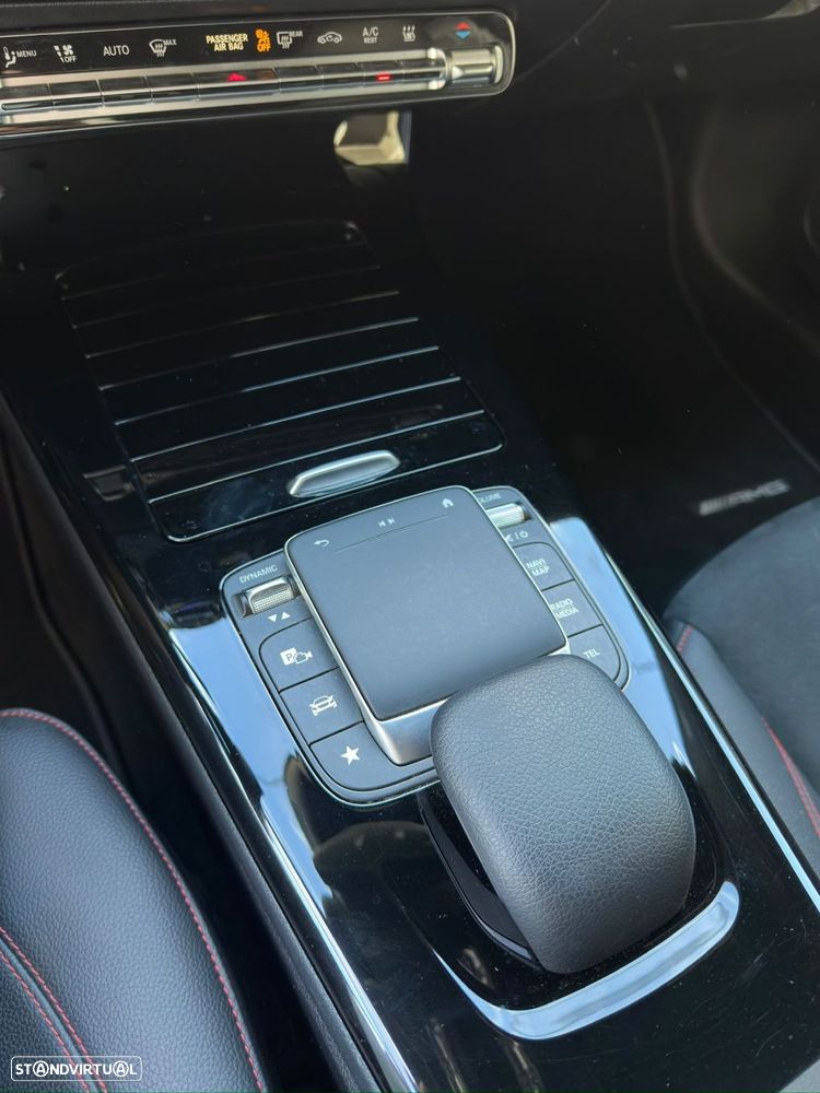 Mercedes-Benz A 250 e AMG Line - 13