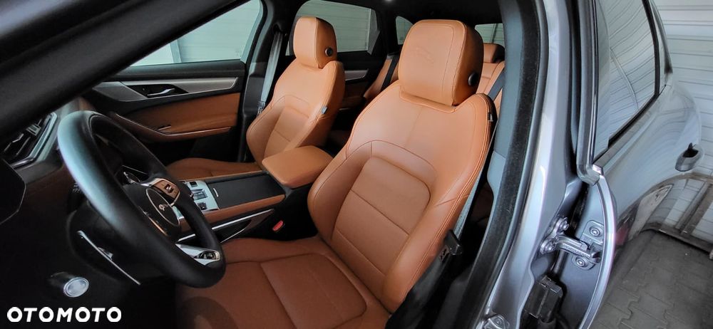 Jaguar F-Pace 2.0 P250 mHEV AWD R-Dynamic Black - 10