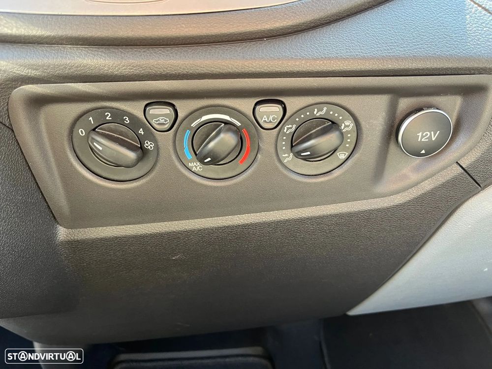 Ford Transit 2.0 Diesel | 3 Lug. | POUCOS KM's - 22