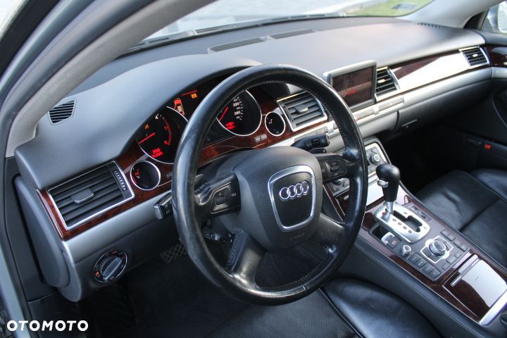 Audi A8 4.2 TDI Quattro - 13