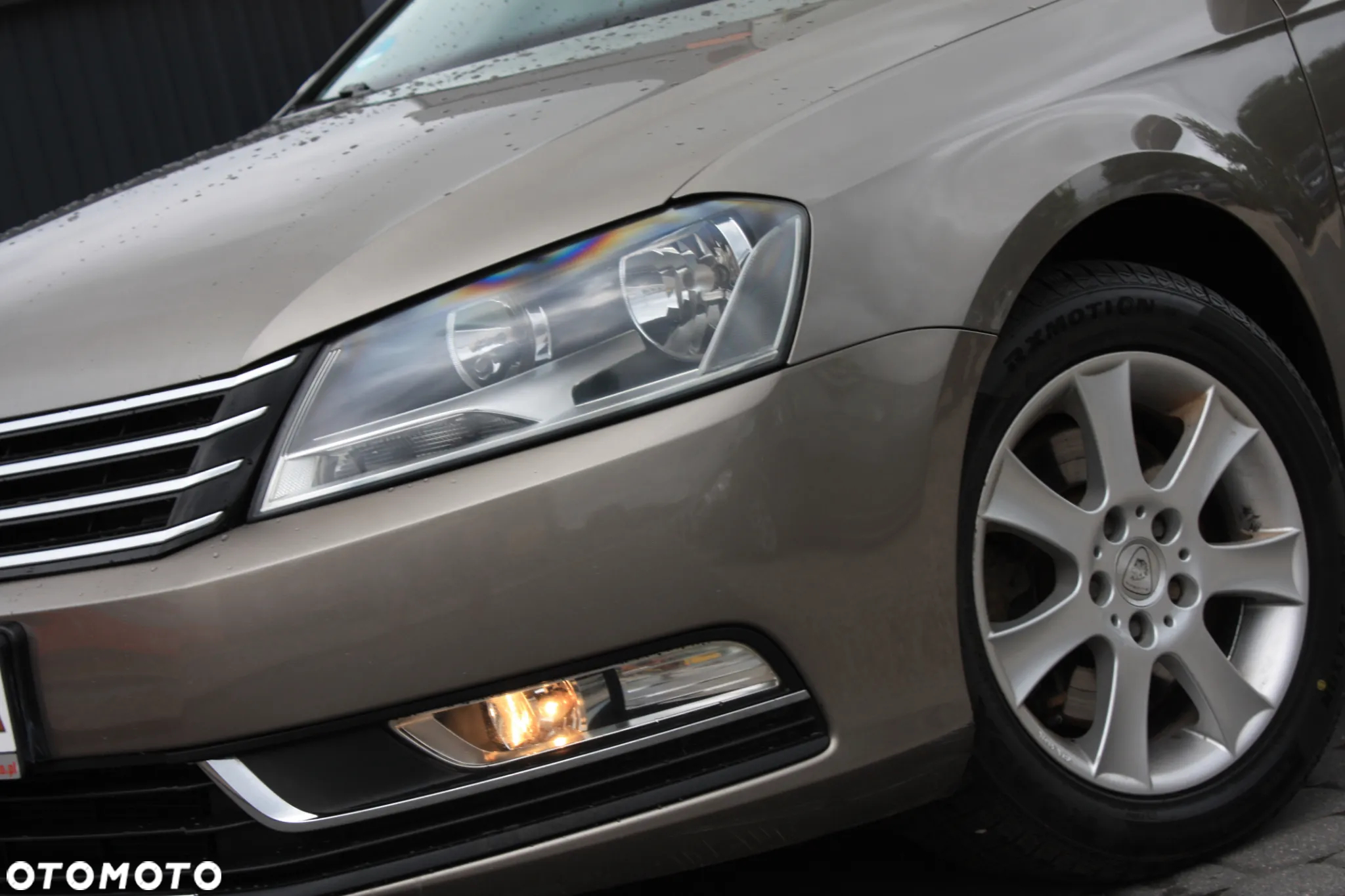 Volkswagen Passat 2.0 TDI Comfortline - 12