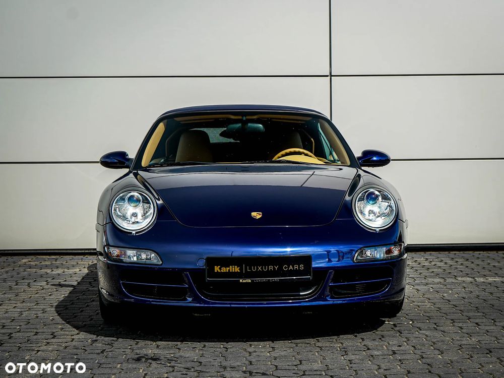 Porsche 911 Carrera - 3