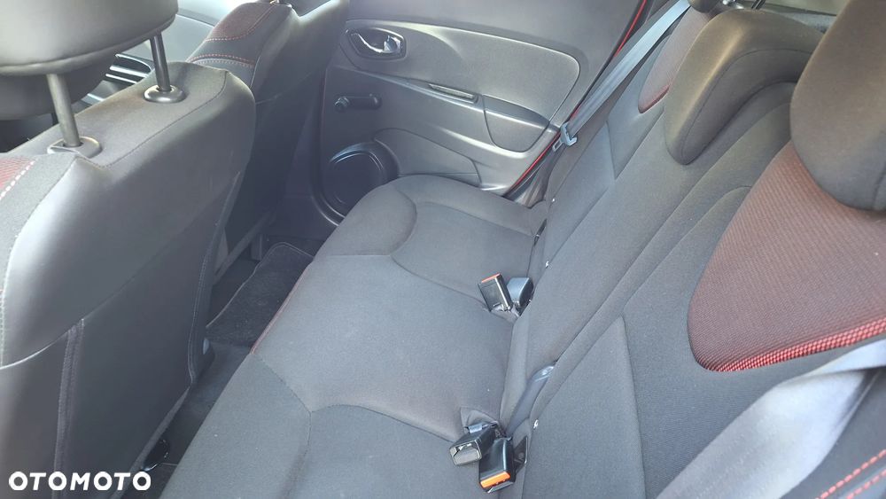 Renault Clio 1.2 16V 75 Life - 14