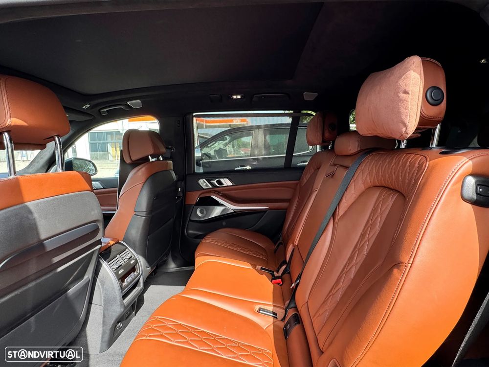 BMW X7 40 d xDrive Pack M - 15