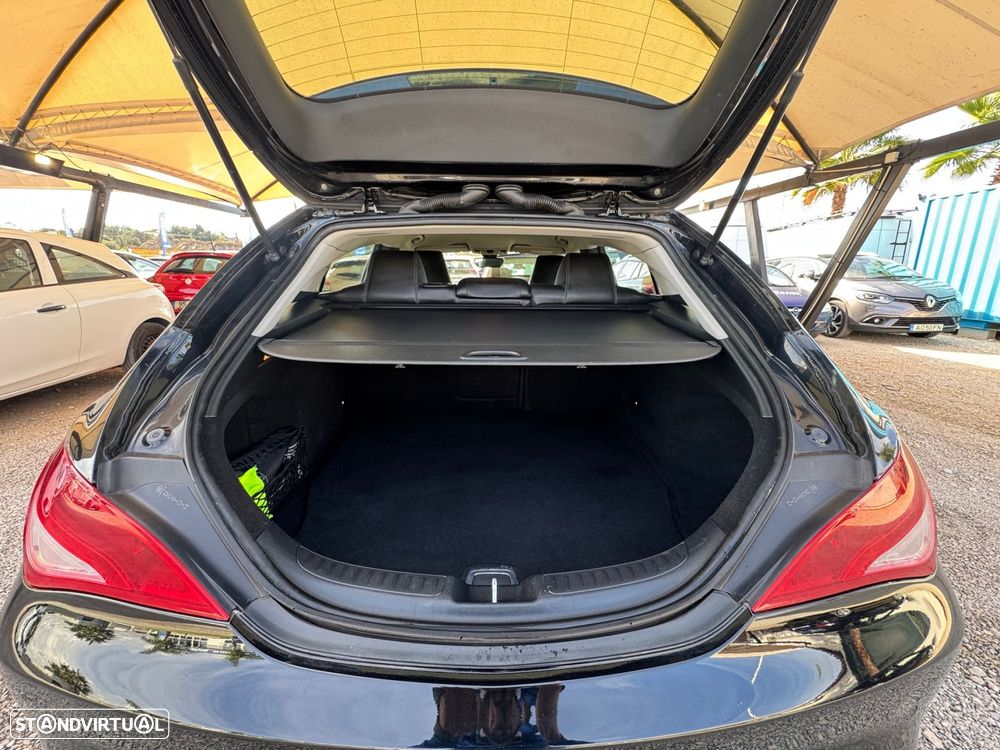 Mercedes-Benz CLA 180 - 30