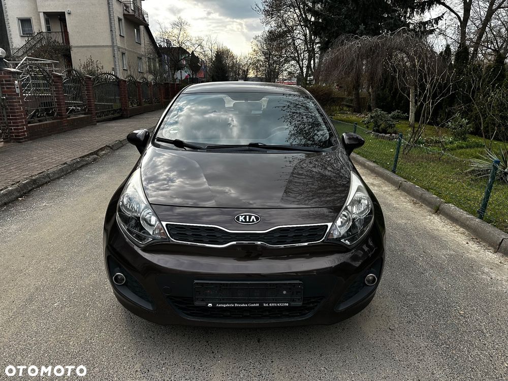 Kia Rio 1.2 L - 2