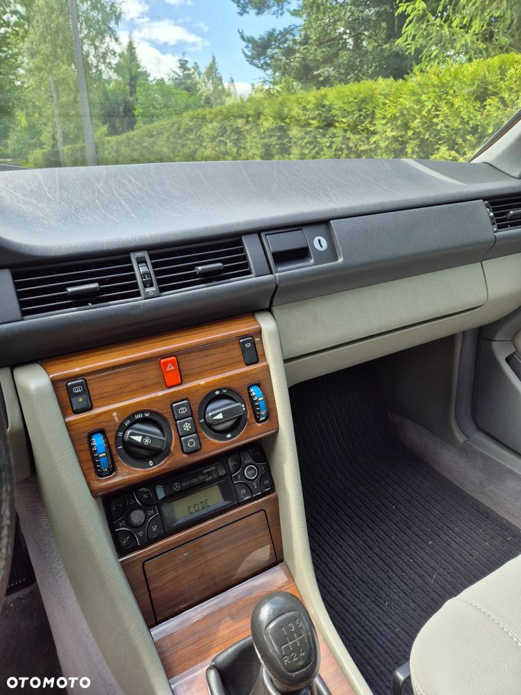 Mercedes-Benz W124 (1984-1993) - 7