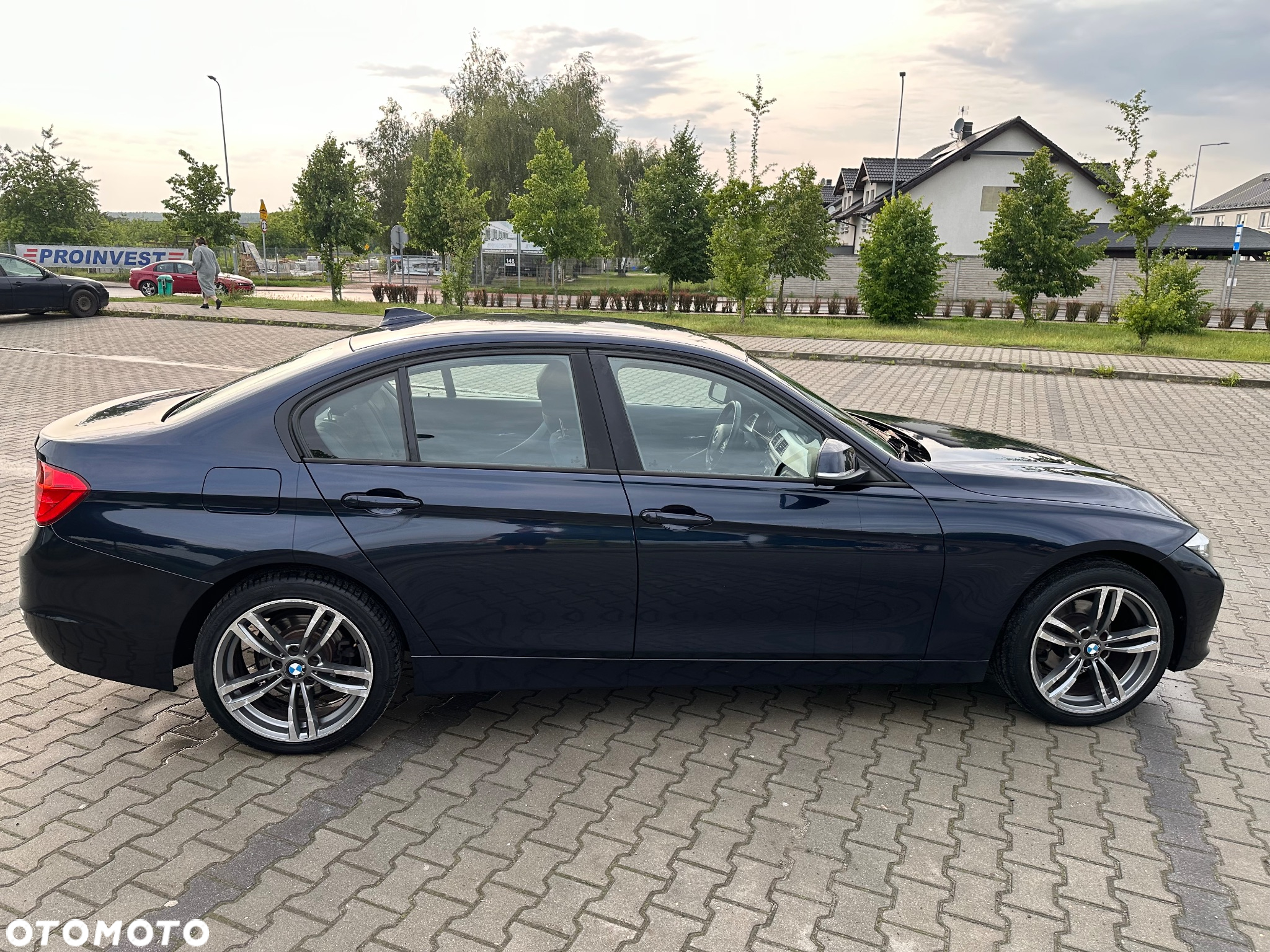 BMW Seria 3 318d - 4