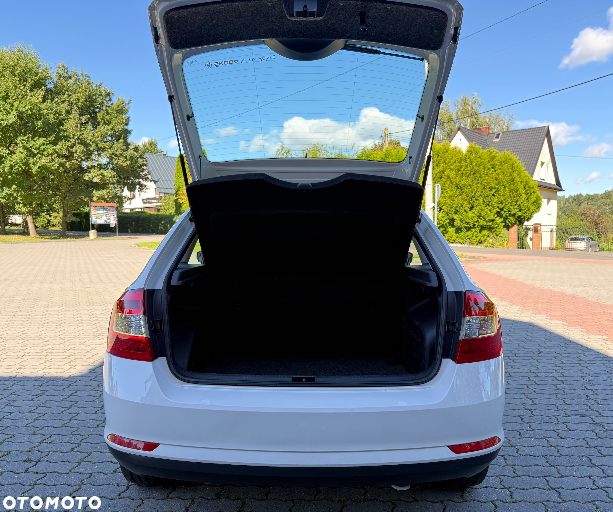Skoda RAPID 1.6 TDI DPF Ambition - 28