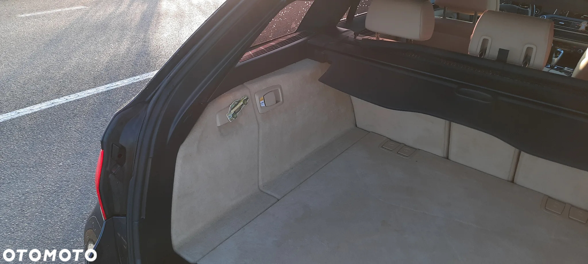 BMW Seria 5 525d Touring Luxury Line - 28