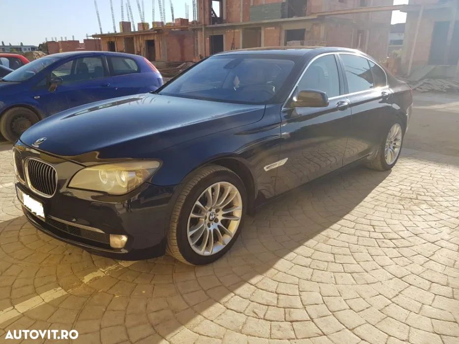 BMW Seria 7 740d - 4