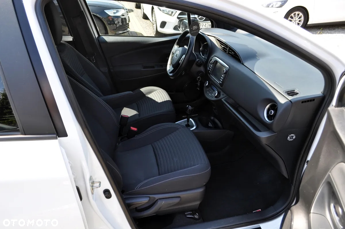 Toyota Yaris Hybrid 1.5 VVT-i Selection - 18