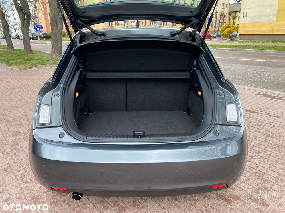 Audi A1 Sportback 1.6 TDI S tronic S line Sportpaket - 16