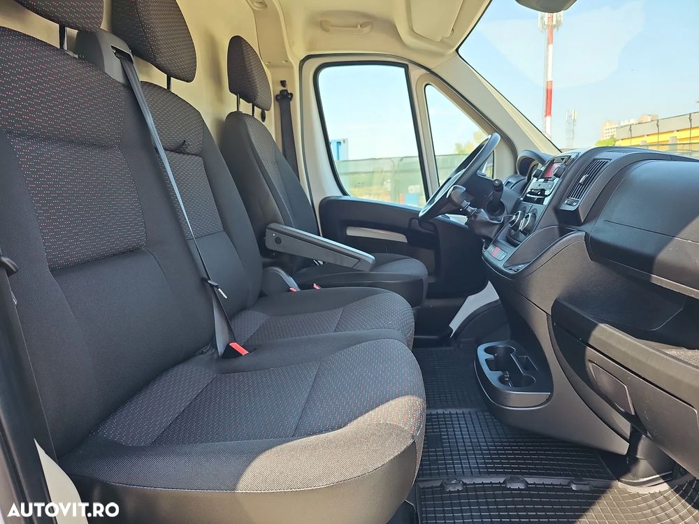 Opel Movano - 11