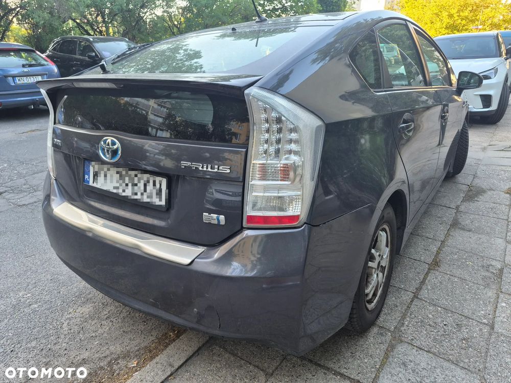 Toyota Prius - 3