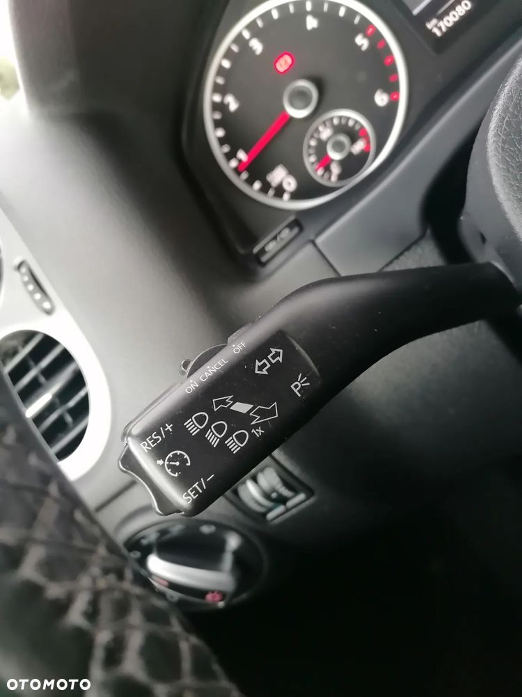 Volkswagen Tiguan 2.0 TDI DPF BlueMotion Technology Sport & Style - 19