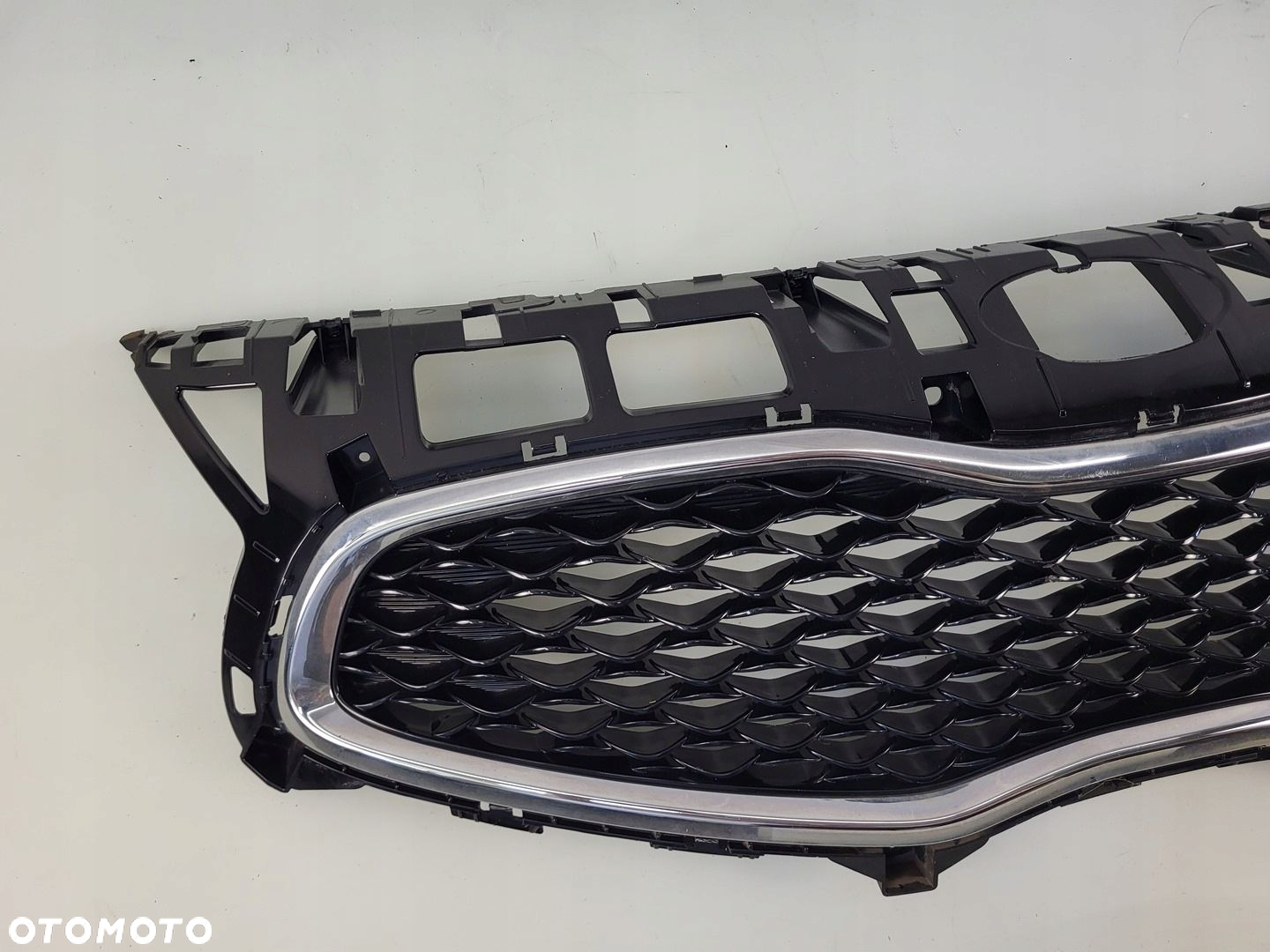 KIA CARENS IV GRILL ATRAPA CHŁODNICY 86352-A4000 - 7
