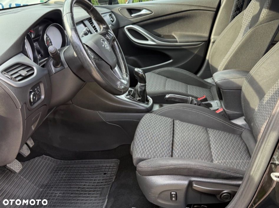 Opel Astra 1.4 Turbo Edition - 9